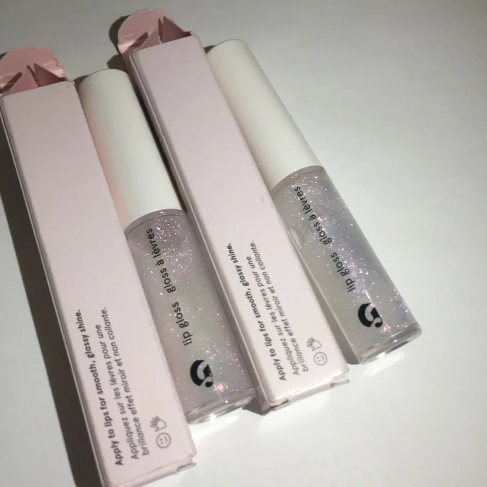 2 x glossier lip gloss
